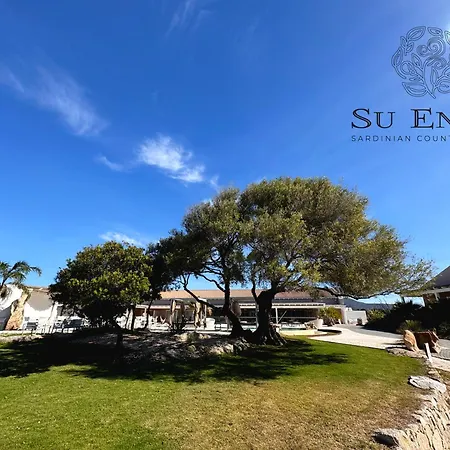 Su Entu Sardinian Country Club אתר נופש