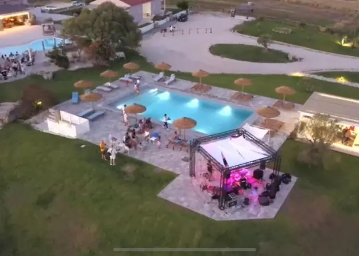 Su Entu Sardinian Country Club Resort 4*