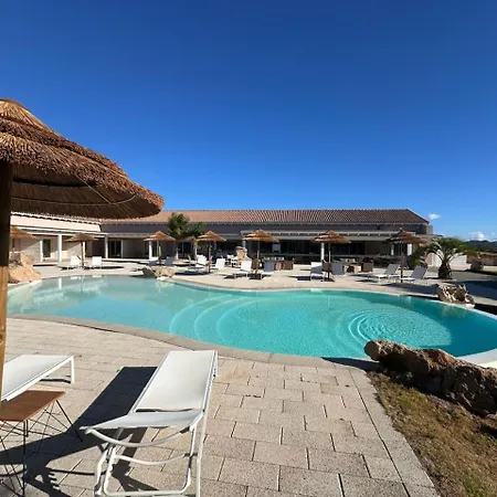Ośrodek wypoczynkowy Su Entu Boutique Olbia